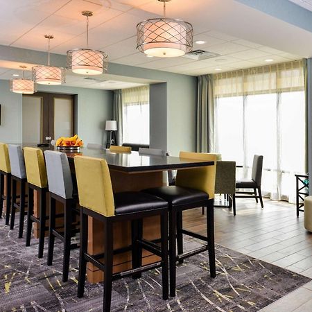 Carter Lake Hampton Inn By Hilton Omaha Airport, Ia מראה חיצוני תמונה