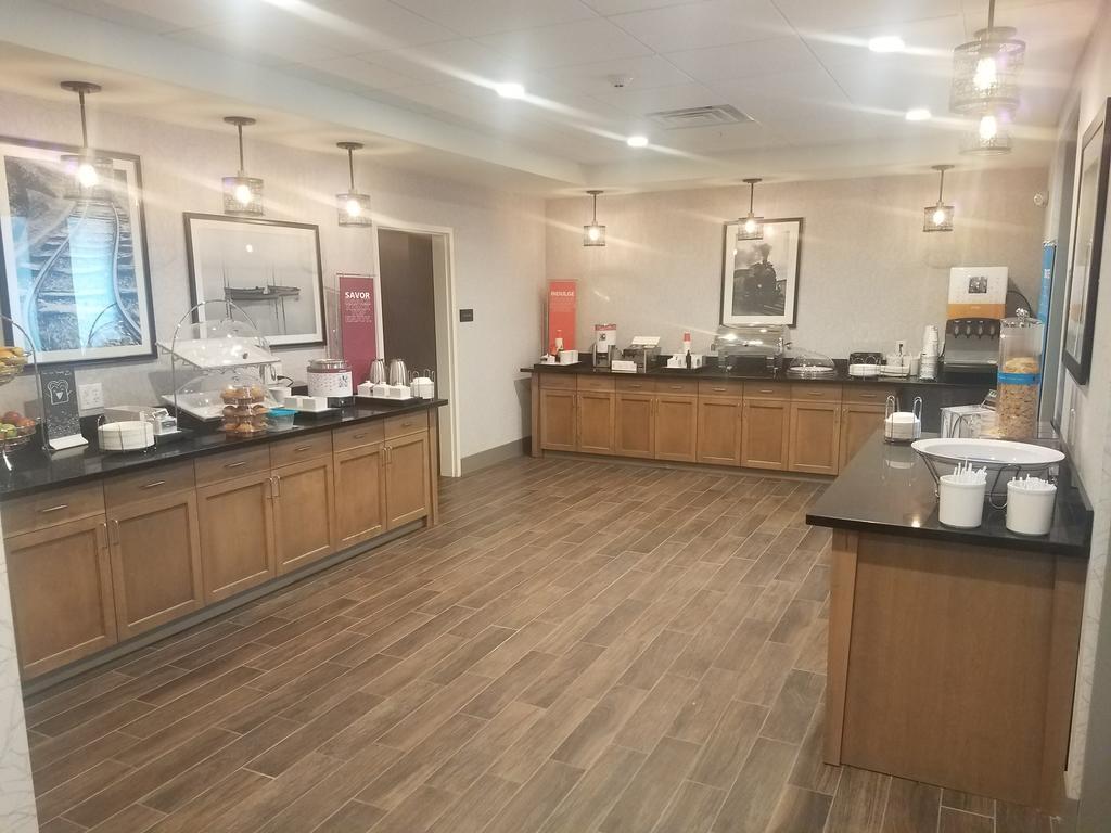 Carter Lake Hampton Inn By Hilton Omaha Airport, Ia מראה חיצוני תמונה
