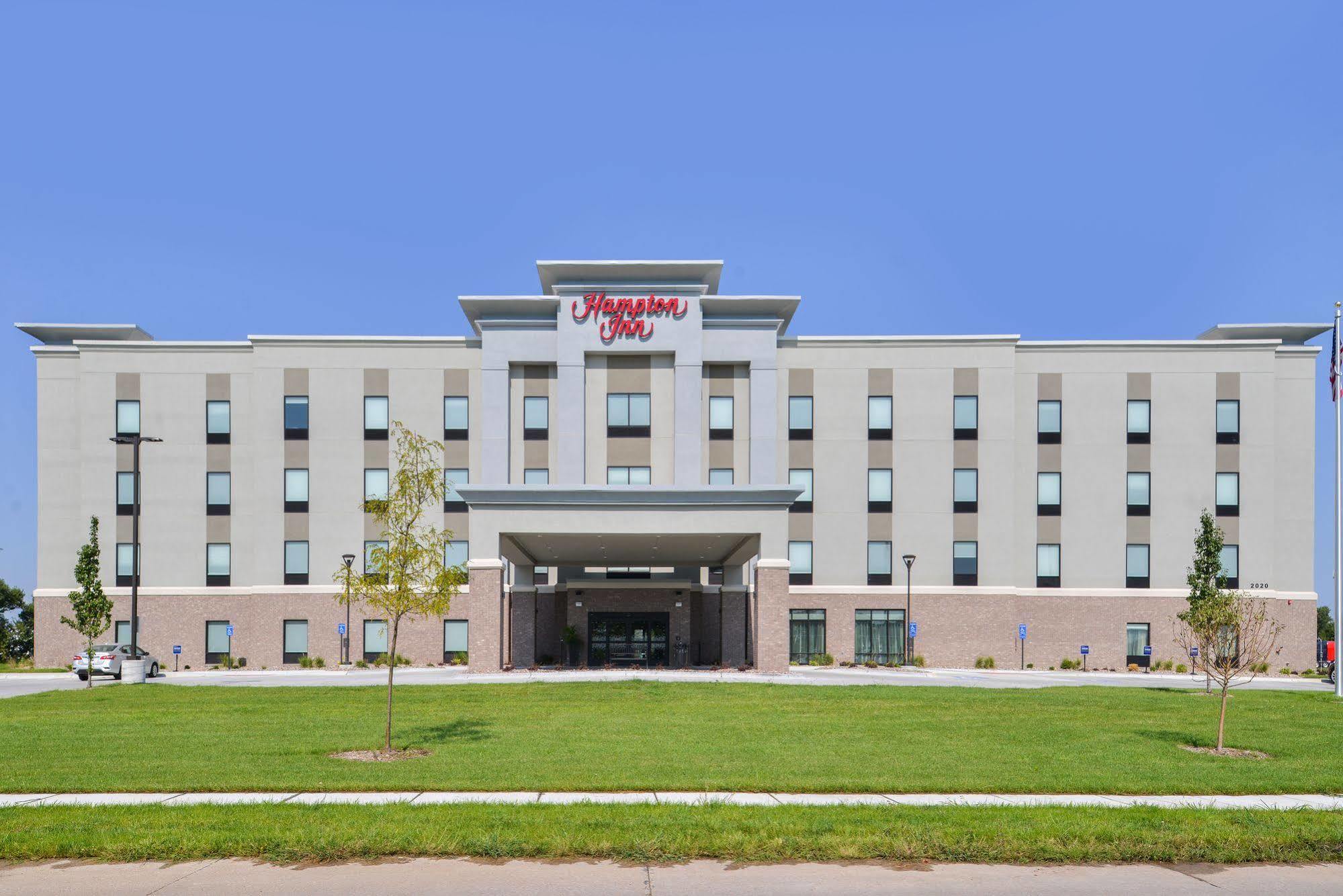 Carter Lake Hampton Inn By Hilton Omaha Airport, Ia מראה חיצוני תמונה