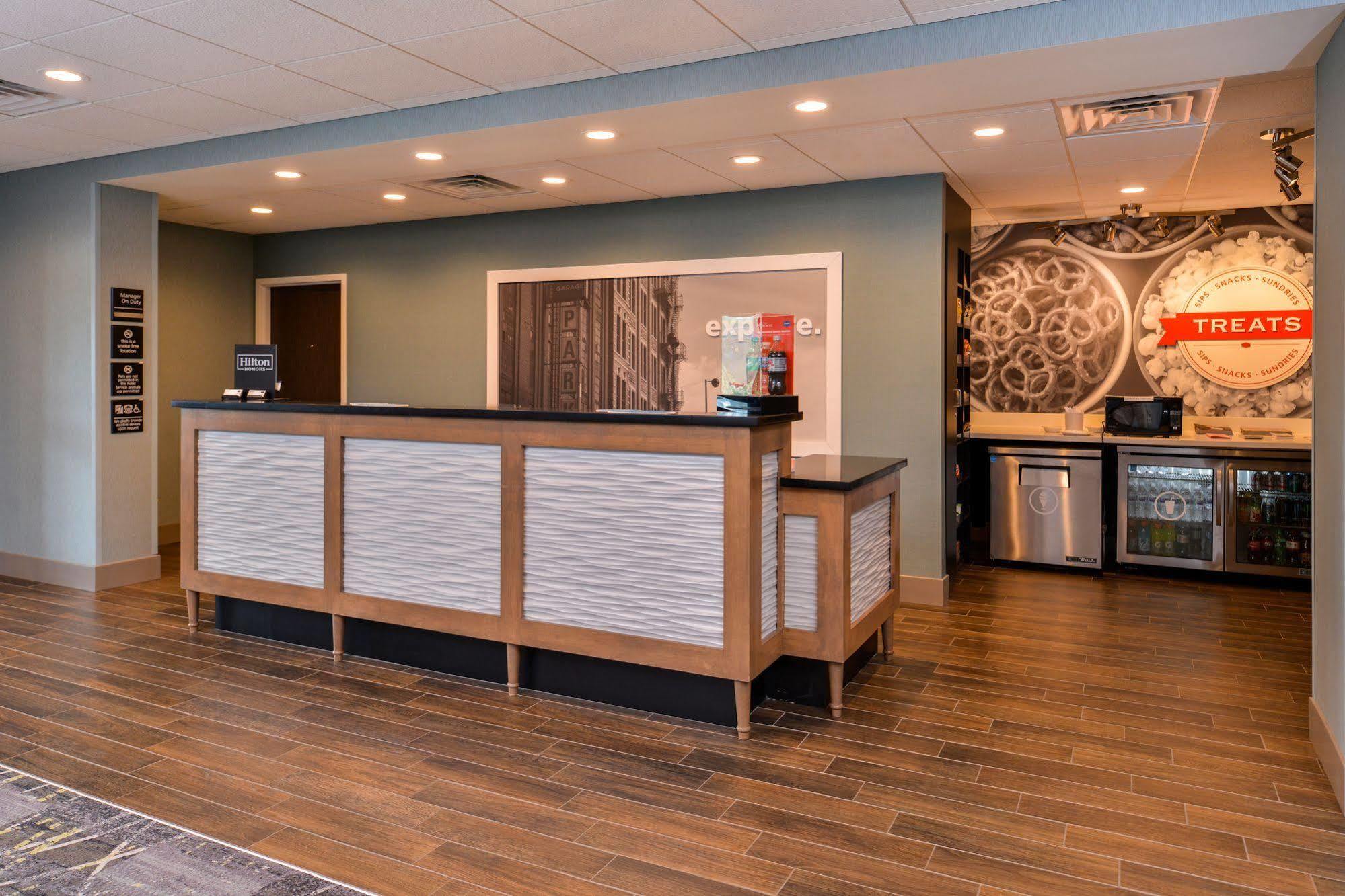 Carter Lake Hampton Inn By Hilton Omaha Airport, Ia מראה חיצוני תמונה
